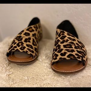 Leopard print peep toe flats-8M